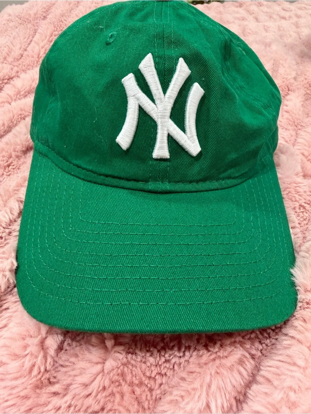 New Era Yankees Green Baseball Cap with White Logo